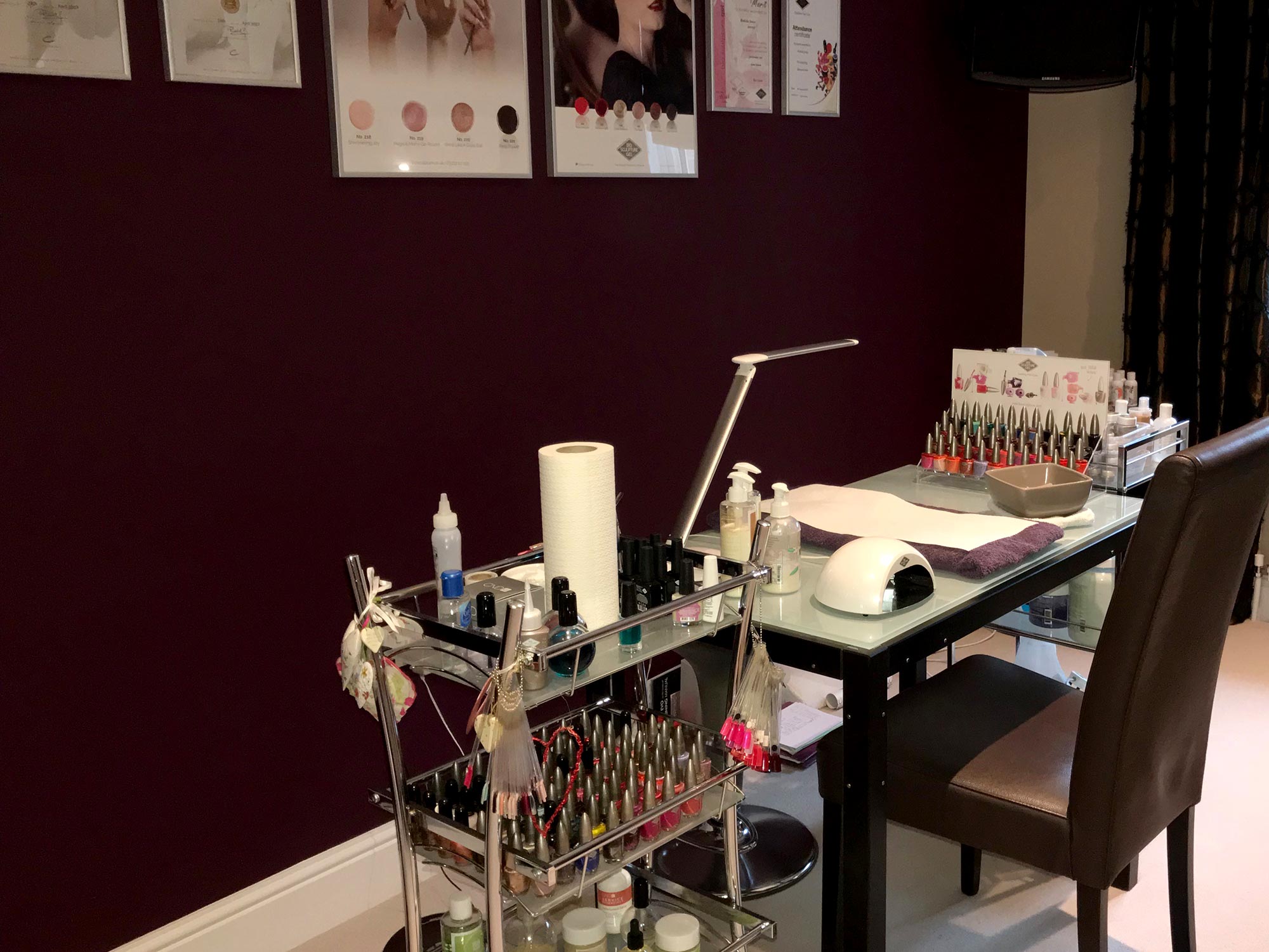 Interior shot of Nail Vision Studio2